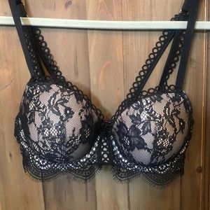 Victoria’s Secret Black Lace Demi Bra 32C